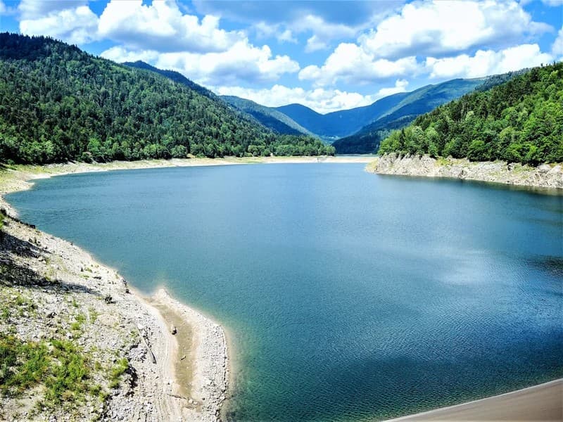 Lac de Kruth-Wildenstein à 8 km du gîte Gentiane, baignade et randonnée dans les Hautes-Vosges
